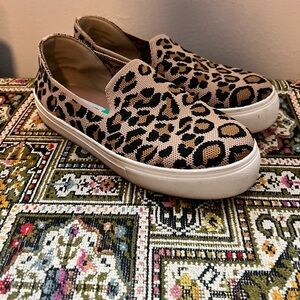Steve Madden Mailer Knit Leopard Print Slip on Platform Sneaker Shoe Size 8